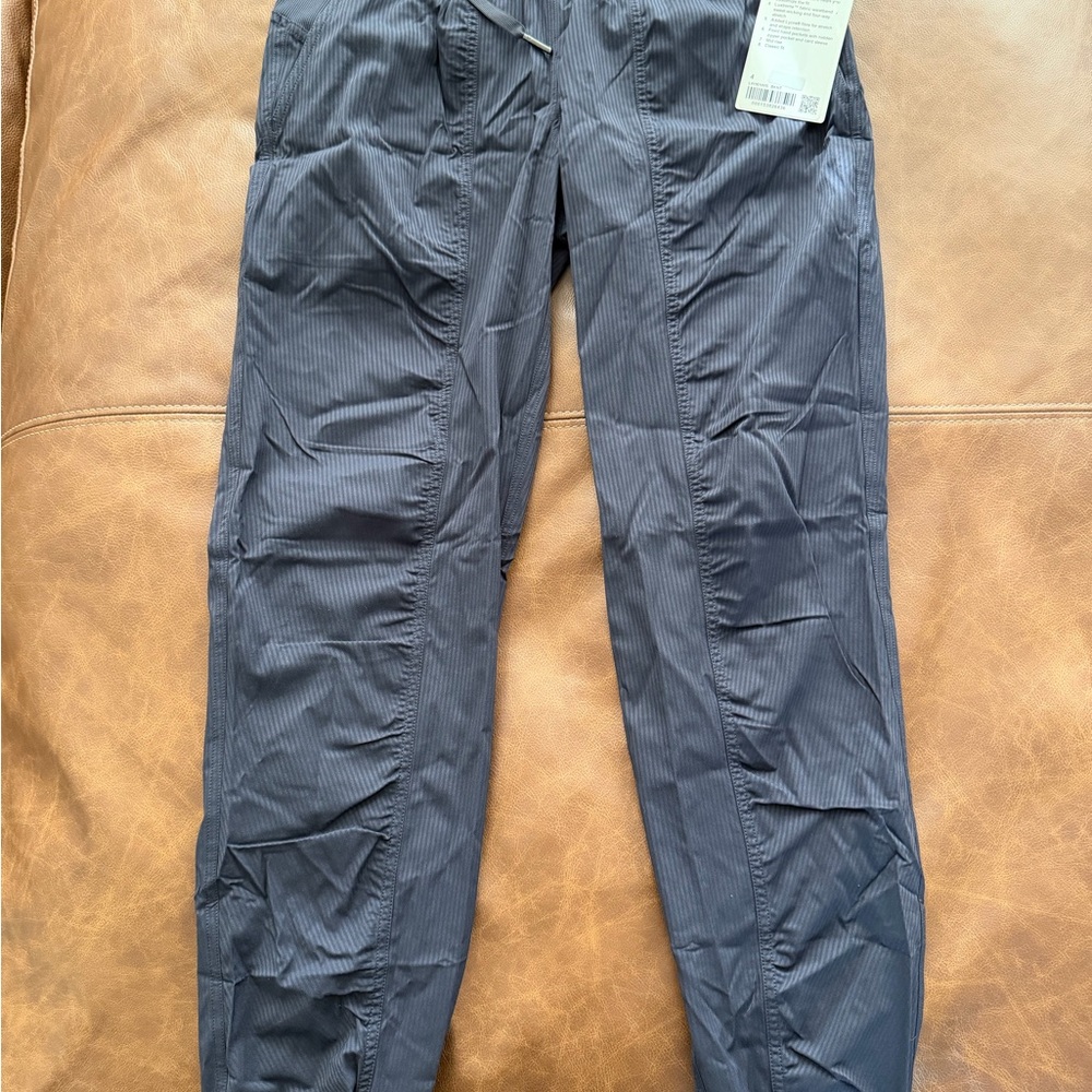 Lululemon Dance Studio Mid-Rise Jogger NWT